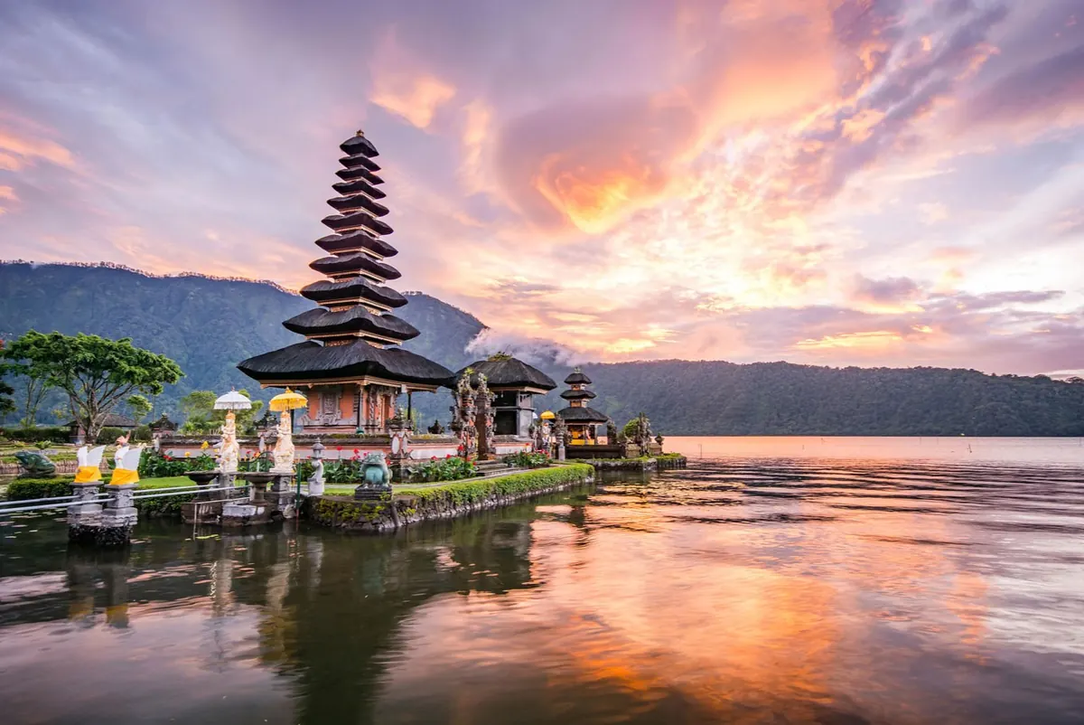 Pemandangan tenang sebagai simbol keseimbangan dan kendali diri